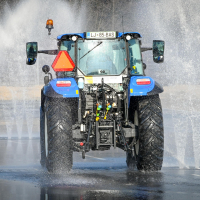 Traktor tecaj varne vožnje AMZS (38 of 44).jpg