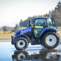 Traktor tecaj varne vožnje AMZS (30 of 44).jpg