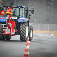 Traktor tecaj varne vožnje AMZS (20 of 44).jpg
