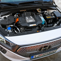 Hyundai ioniq EV impression (34 of 38).jpg