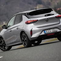 Opel corsa 1.2 turbo GS-line SS (8 of 28).jpg