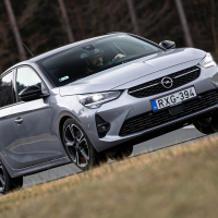 Opel corsa 1.2 turbo GS-line SS (1 of 28).jpg
