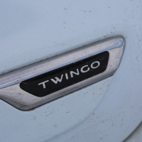 Renault twingo electric intens AMZS-17.jpg