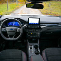 Ford kuga 2.5 duratec hybrid AMZS-12.jpg