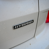Ford kuga 2.5 duratec hybrid AMZS-18.jpg