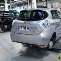 Renault obnova avtomobilov Flins tovarna_-10.jpg