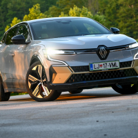 Renault megane e-tech iconic EV60 160 kW - test 2022