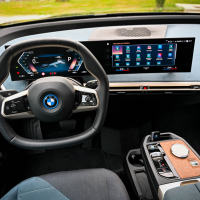 BMW iX xDrive40 - test 2022