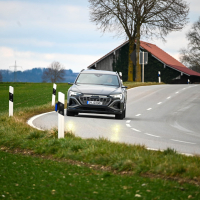 Audi Q8 e-tron - za volanom 2023