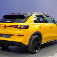 Volkswagen T-roc - prvi pogled 2025