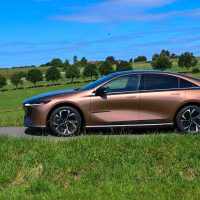 Mazda 6e - za volanom 2025