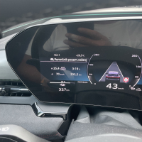 Audi Q6 e-tron quattro business - test 2025