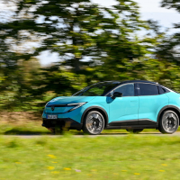 Novi nissan leaf - za volanom 2025