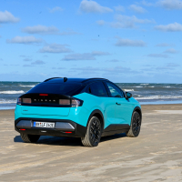 Novi nissan leaf - za volanom 2025