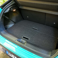 Novi nissan leaf - za volanom 2025