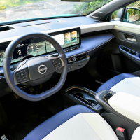 Novi nissan leaf - za volanom 2025