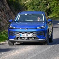 Volkswagen T-roc - Za volanom 2025