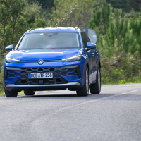 Volkswagen T-roc - Za volanom 2025