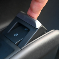 Volkswagen T-roc - Za volanom 2025