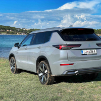 Mitsubishi outlander 2.4 PHEV instyle - test 2025