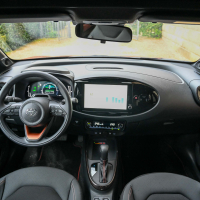Toyota aygo X HEV - za volanom