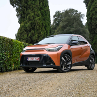 Toyota aygo X HEV - za volanom