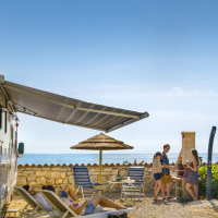 Kampiranje v Novigradu