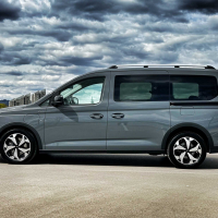 Ford tourneo connect 1.5 PHEV active - panorama 2026