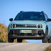 Renault 4 e-tech electric techno - test 2026