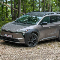 Toyota bZ4X touring - za volanom 2026