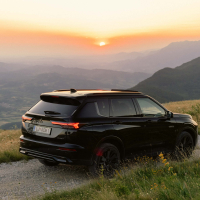 Mitsubishi outlander 2.4 PHEV black edition - panorama 2026