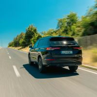 Mitsubishi outlander 2.4 PHEV black edition - panorama 2026
