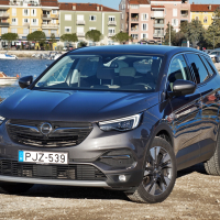 Opel_grandland_X (1 of 12).jpg