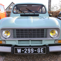Renault_120_let (17 of 49).jpg