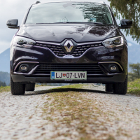 Renault grand scenic energy TCE 160 (12 of 12).jpg