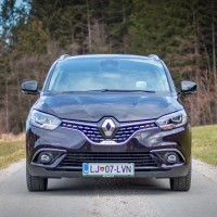 Renault grand scenic energy TCE 160 (8 of 12).jpg