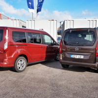 Ford tourneo connect 1.5 ecoblue titanium in opel combo life 1.5 turbo D innovation 96 kW (5 of 37).jpg