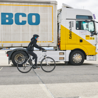 AMZS test pripomočkov za zaznavanje kolesarjev v mrtvem kotu za tovorna vozila (6 of 15).jpg