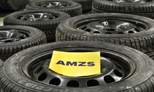 AMZS test 35 zimskih pnevmatik dveh dimenzij