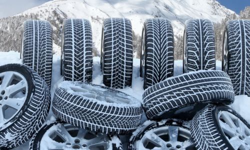 AMZS test 28 zimskih in 7 celoletnih pnevmatik