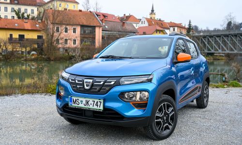 Za volanom: Dacia spring