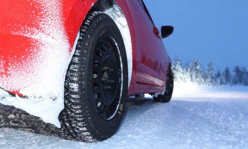 Kaj morate vedeti o zimski opremi in zimskih pnevmatikah