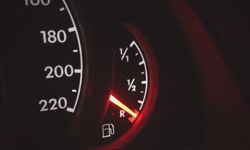 Cene bencina in dizla so v sosednjih državah močno poskočile