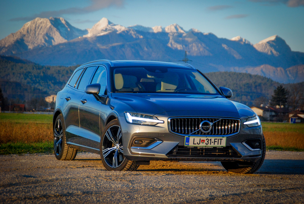 Luxus Volvo V60 D4 Ebenbild