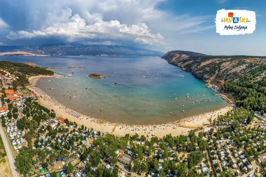 Rajska plaža Lopar, otok Rab. (Foto: HTZ, Aleksandar Gospić)