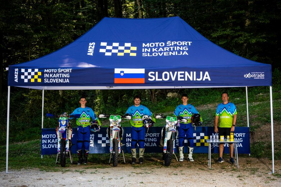 Slovenijo bodo v Bergamu zastopali (z leve): Nik Podobnik, Gal Hauptman, Nace Jelenc in vodja ekipe Toni Podobnik.