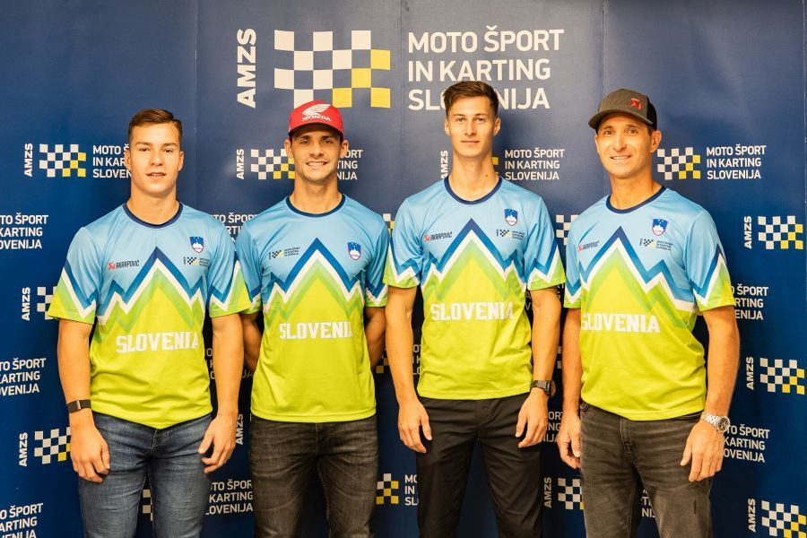 Fantje, ki so lani vozili na Pokalu narodov (od leve): Jaka Peklaj, Tim Gajser, Jan Pancar in selektor Sašo Kragelj.