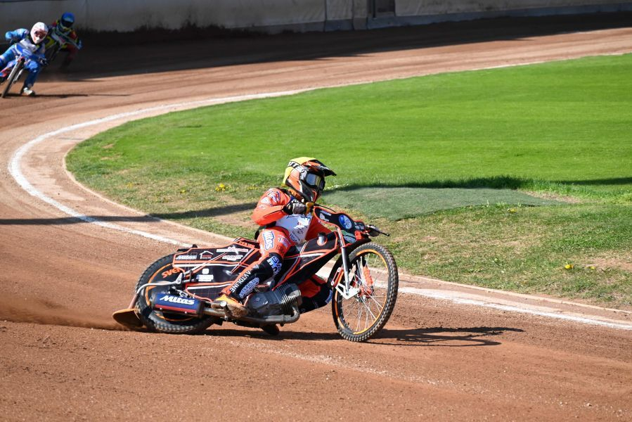 Sven Cerjak je tretjič v karieri postal državni prvak v speedwayu na 250 kubičnem motorju.