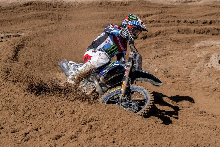 Tim Gajser (243) je na VN Latvije ostal tik pod zmagovalnim odrom.
