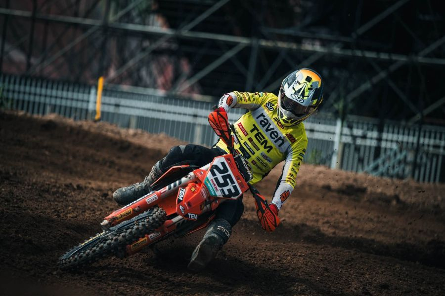 Jan Pancar (253) je sezono 2026 sklenil z 12. mestom v skupnem seštevku razreda MXGP.